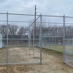 sport chain fence installer