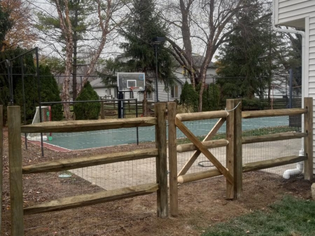 Split rail 3 high fence