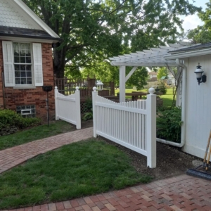 vinyl fencing install