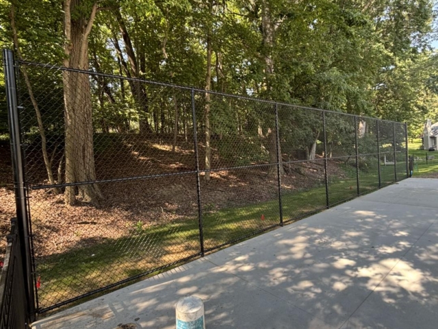 Commercial chain link fence